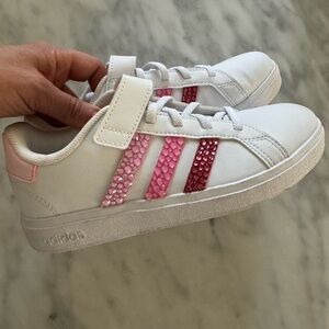 Like New Girls Adidas with pink crystals size 1 US